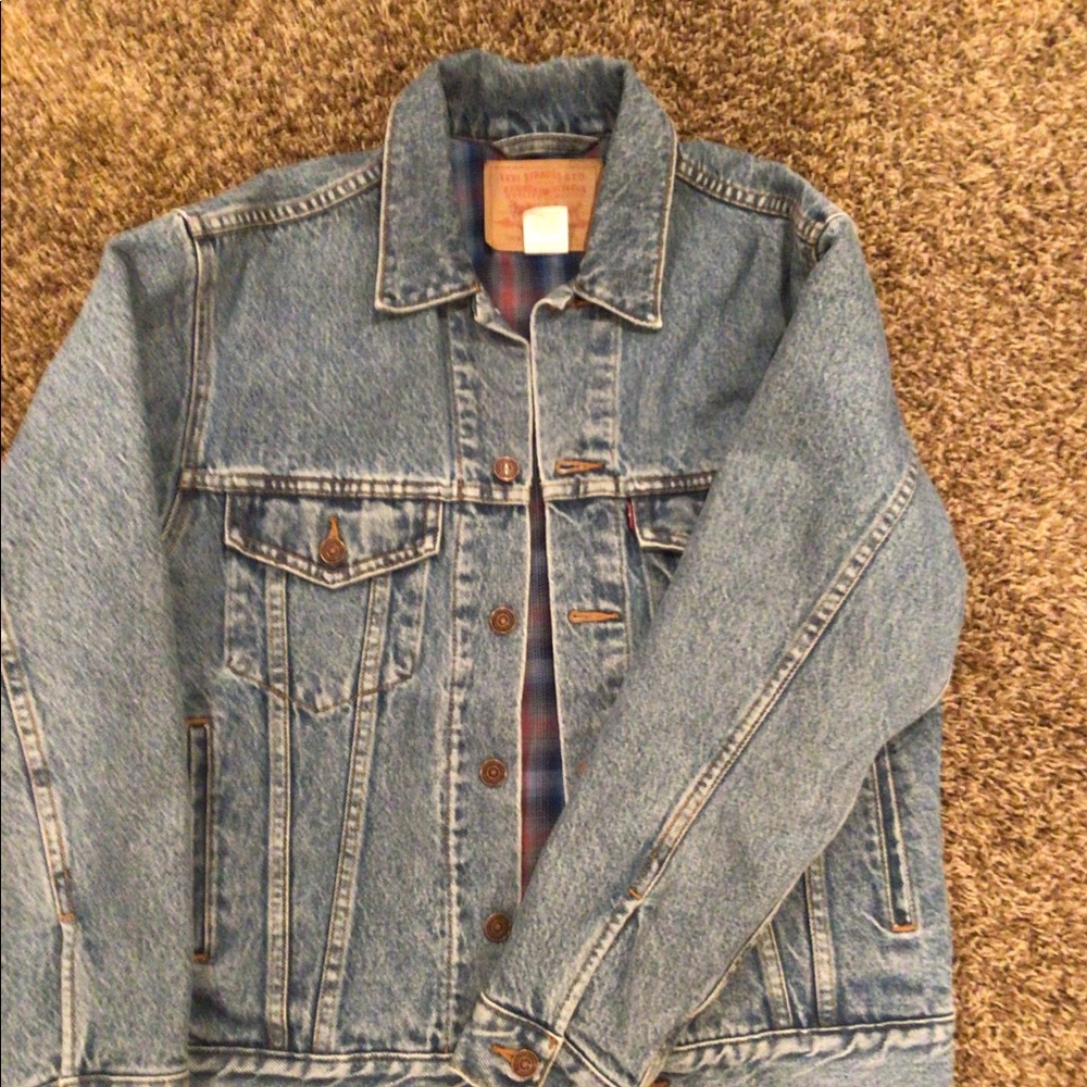 Women’s Levi relaxed trucker jacket